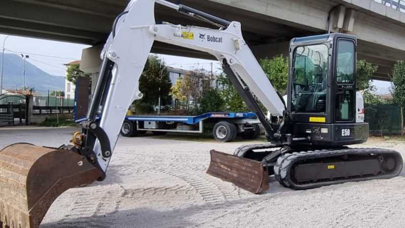 OmecoHub - BOBCAT E50